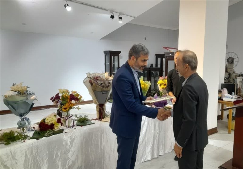 از پیشکسوتان خوشنویسی استان بوشهر تجلیل شد