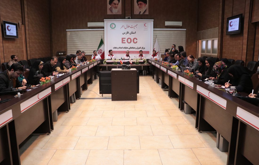اعزام ۱۶ کاروان سلامت رایگان به روستاها/ وجود ۳۸۰ خانه هلال در استان فارس