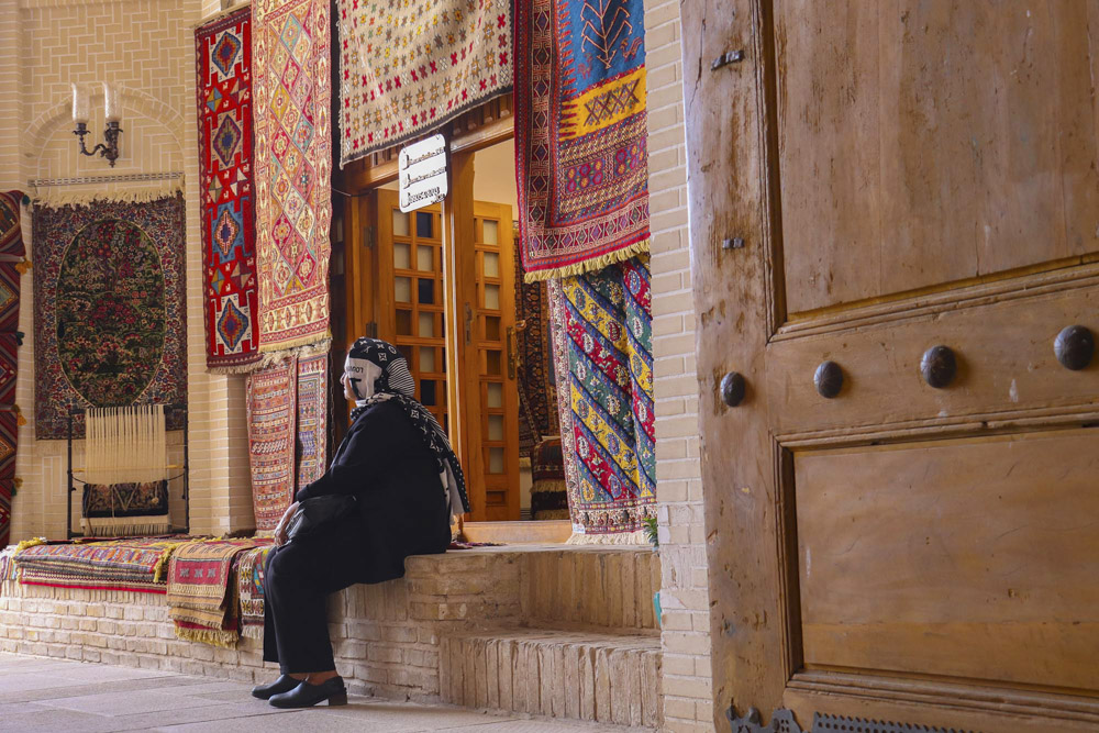 فرش ، هنر دست هنرمندان کرمانی
