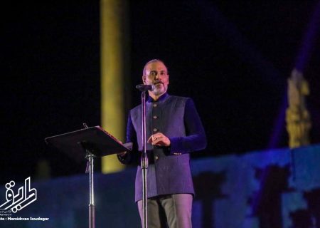 کنسرت علیرضا قربانی در تخت جمشید