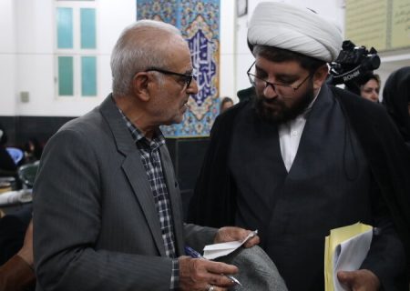 برگزاری میز خدمت مسئولان در مساجد فارس