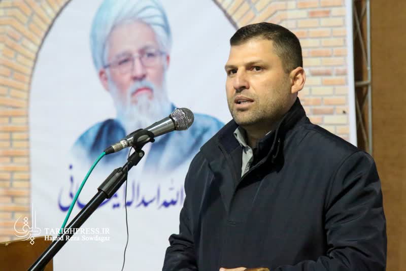 گفتمان انقلاب نباید در نگاه‌های مختلف سیاسی ضرر کند