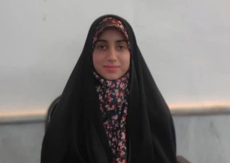 یک بانوی هنرمند افزری برگزیده ملی سیزدهمین دوره جشنواره کتابخوانی رضوی شد