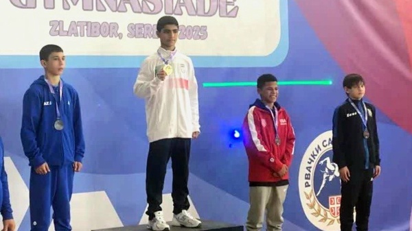 مدال طلای کشتی‌گیر بوشهری در مسابقات جهانی صربستان