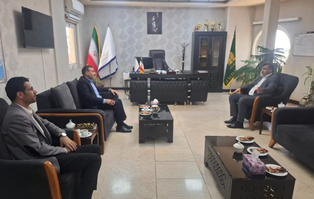 نماینده مردم خرامه، سروستان و کوار در مجلس شورای اسلامی با مدیرکل ثبت اسناد و املاک فارس دیدار کرد