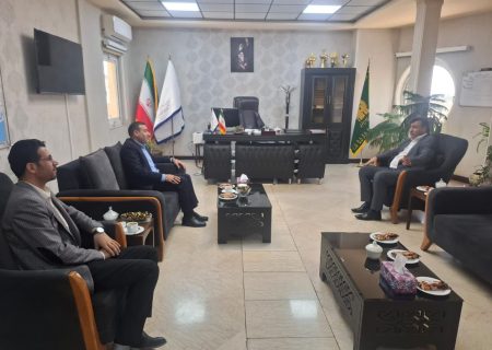 نماینده مردم خرامه، سروستان و کوار در مجلس شورای اسلامی با مدیرکل ثبت اسناد و املاک فارس دیدار کرد