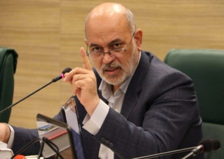 کوچک شمردن کارهای بزرگ و بزرگنمایی نواقص کوچک خارج از انصاف است