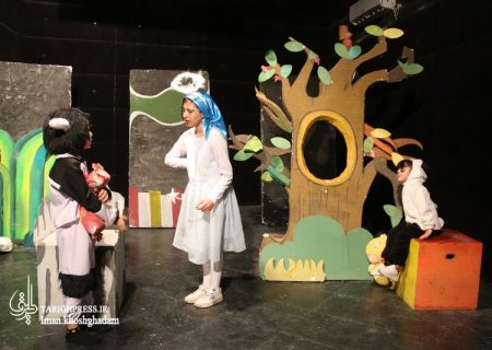 نمایش موزیکال کودک «پاندای تنبل» در دشتستان