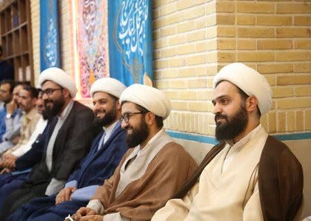 دانش آموزان باید مدیران آینده مملکت باشند