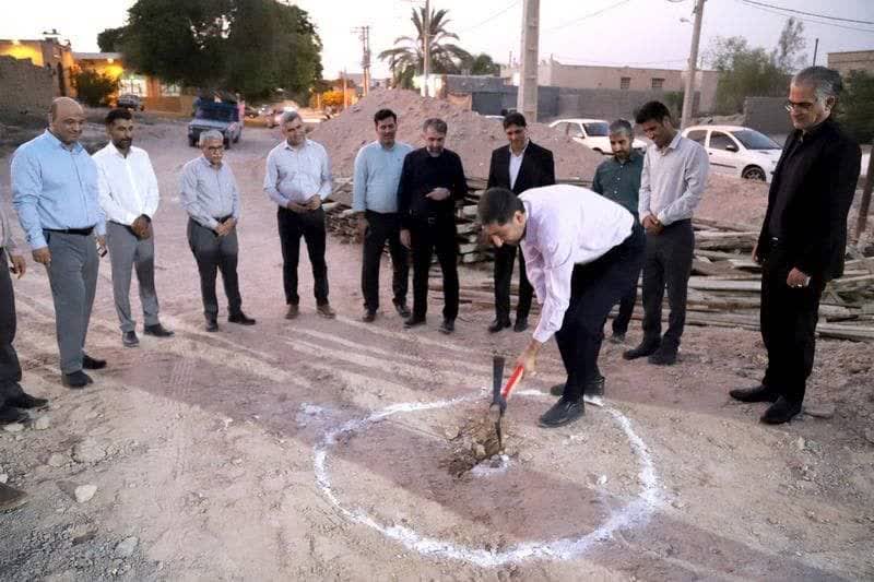 کلنگ ساخت کتابخانه عمومی روستای هلیله بوشهر به زمین خورد