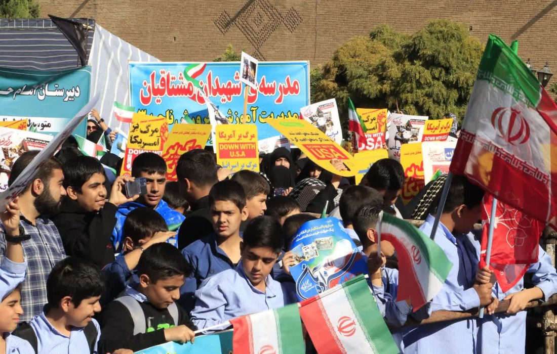 نوجوانان امروز با روحیه ضد استکباری، آیندهسازان عدالتمحور ایران اسلامیاند